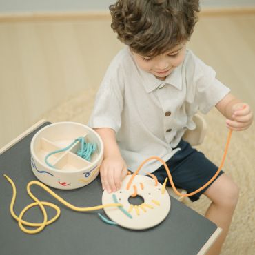PlanToys 穿線編織操作盒